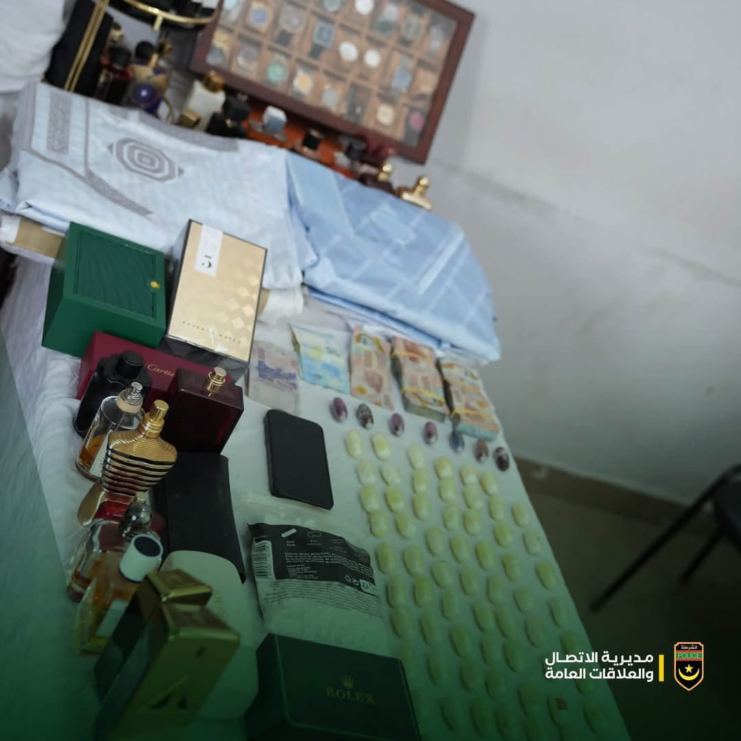 الشرطة تفكك شبكة تهريب المخدرات وتوقف مشتبها به