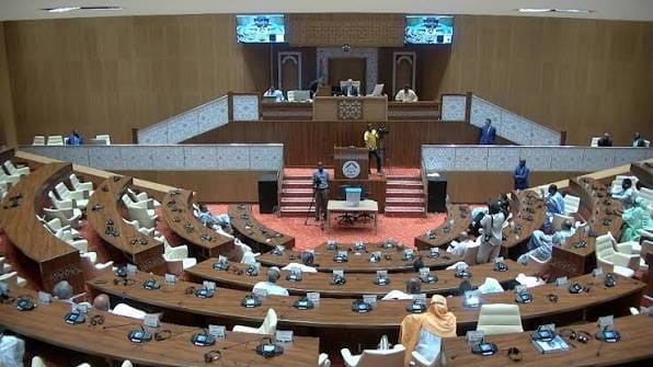 دعوة النواب لافتتاح دورة برلمانية الخميس