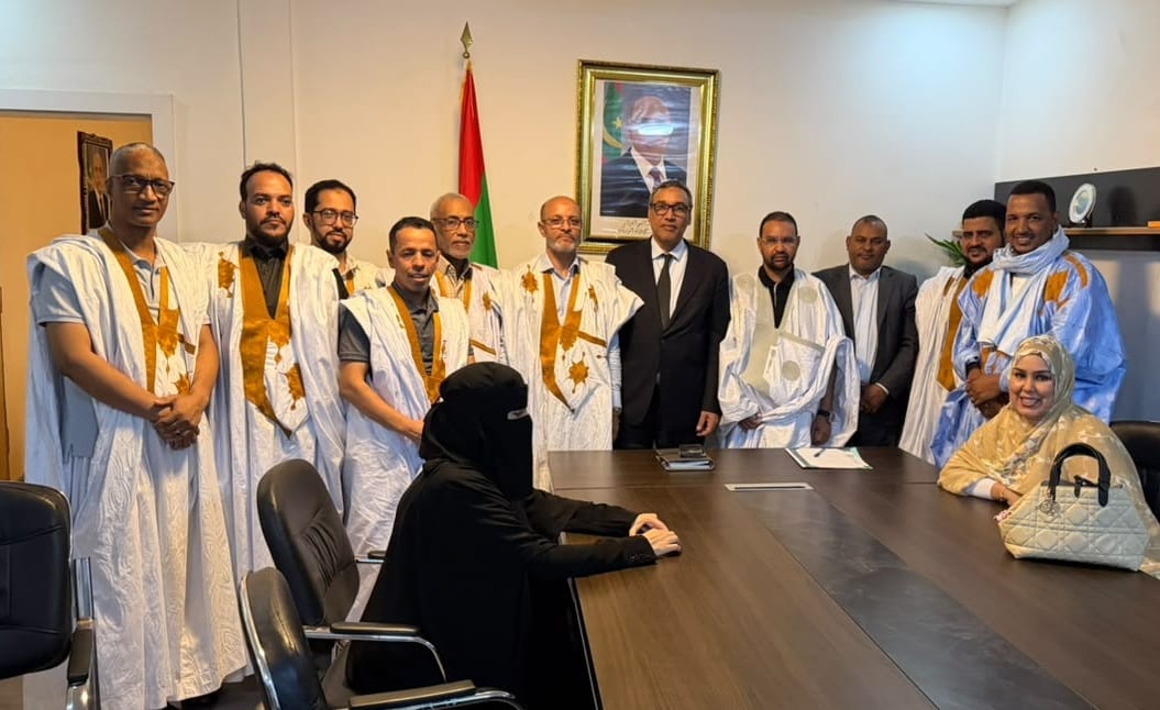 وفد جالية موريتانيا بالسعودية يسلم وزير التعليم العالي مطالبه