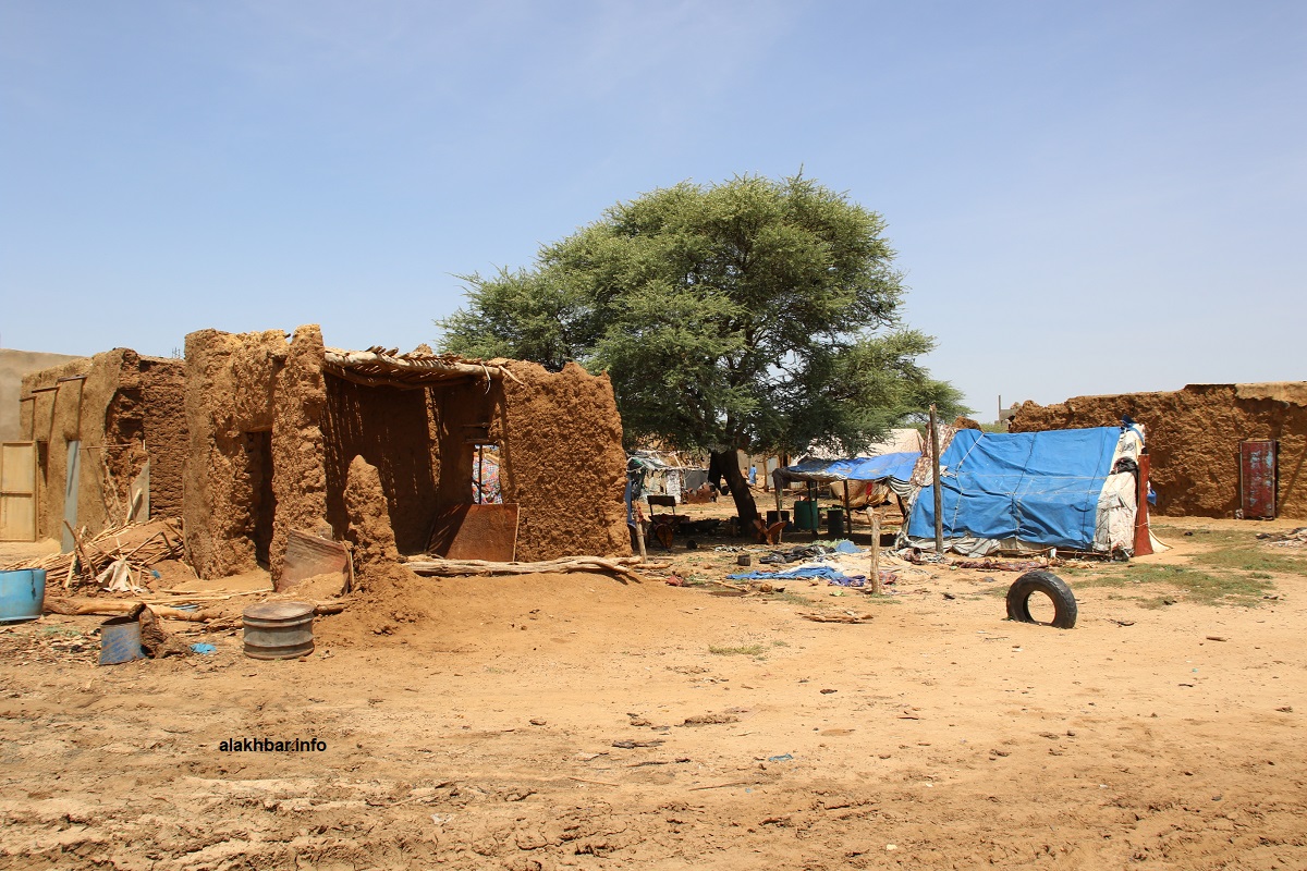 مياه الأمطار والسيول شردت مئات الأسر