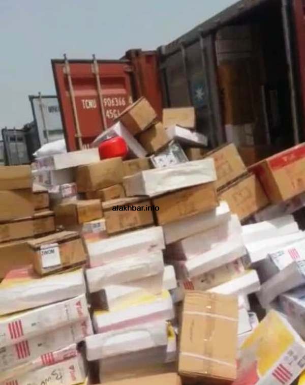 نموذج من تفتيش الجمارك لإحدى الحاويات التابعة لشركة أخرى غير شركة شقيق الرئيس