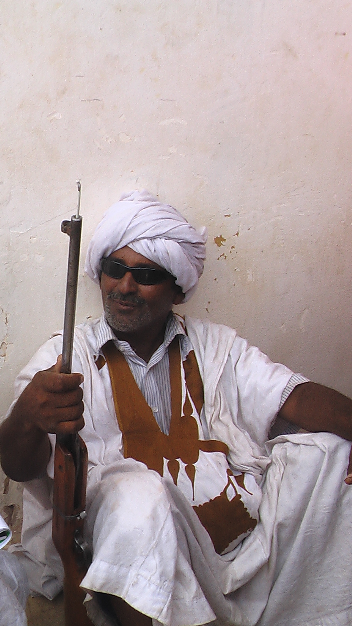أحمد ولد محمد سالم منذ ثلاثنون عاما لم أتلقي أي مساعدات من الدولة (تصوير الأخبار) 