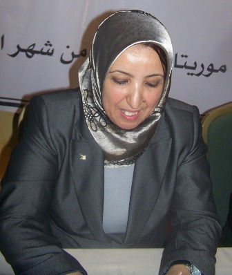 الدكتورة الجزائرية فريدة بلفراق (الأخبار) 