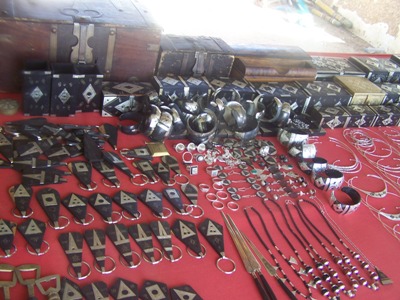 أنواع مختلفة  من الصناعة التقليدية في موريتانيا (تصوير الأخبار)