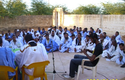 جانب من الجمهور الذي تابع المحاضرة (الأخبار) 