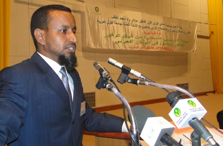 نقيب المهندسين الموريتانيين محمد محمود عارف ولد يسلم عدد كثيرا من المشاكل التي تعترض الإسكان في موريتانيا مؤكدا ضرورة إيجاد حل لها (الأخبار)