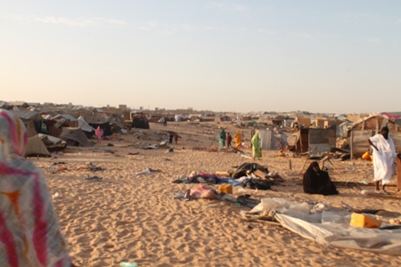 هذه إحدي المساحات الكبيرة التي  تعددت في الحي بعد تدمير منازل قاطنيه (تصوير الأخبار)