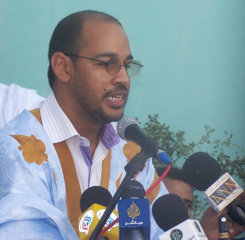 المتحدث باسم عائلة حمو: محمد المختار ولد محمد صالح (تصوير الأخبار)