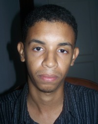محمد محمود ولد السالك طالب ولد عبد العزيز بالتدخل لمنع تشريد عشرات الطلبة قبل سنة من تخرجهم كأطباء (الأخبار)