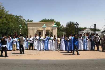 المتظاهرون طالبوا الحكومة بالتخل لضمان إطلاق سراح ولد الدين فورا (الأخبار)