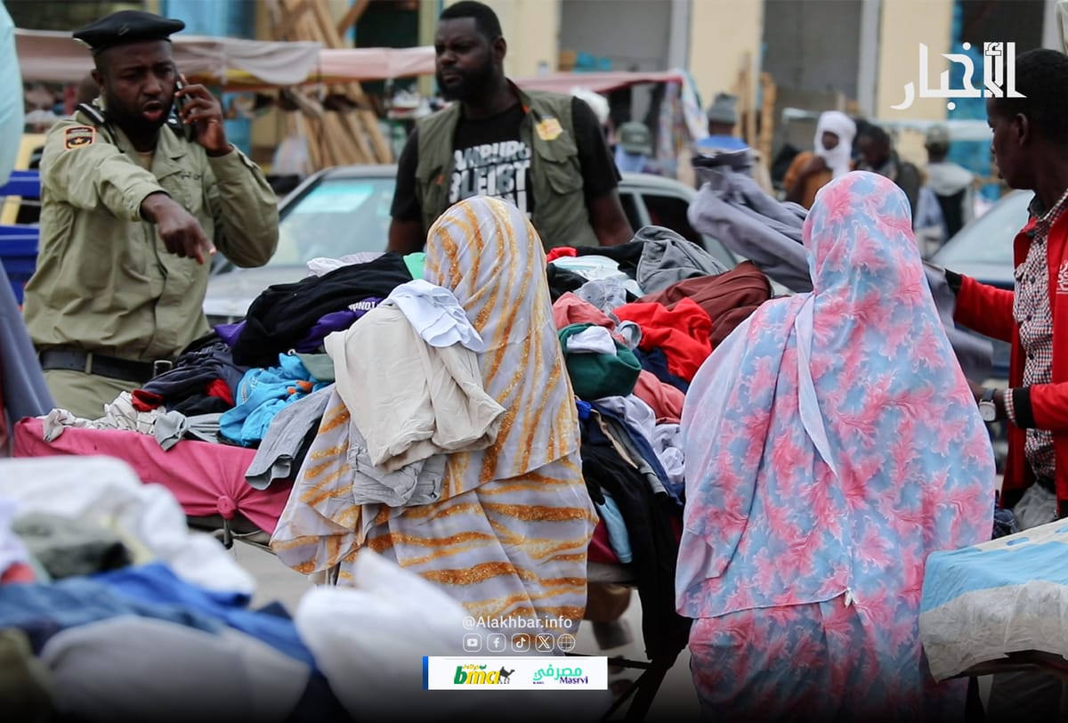 موريتانيا – تزامناً مع العيد.. تصاعد «معارك الكر والفرار» بين الشرطة وبائعي «الرابخة»