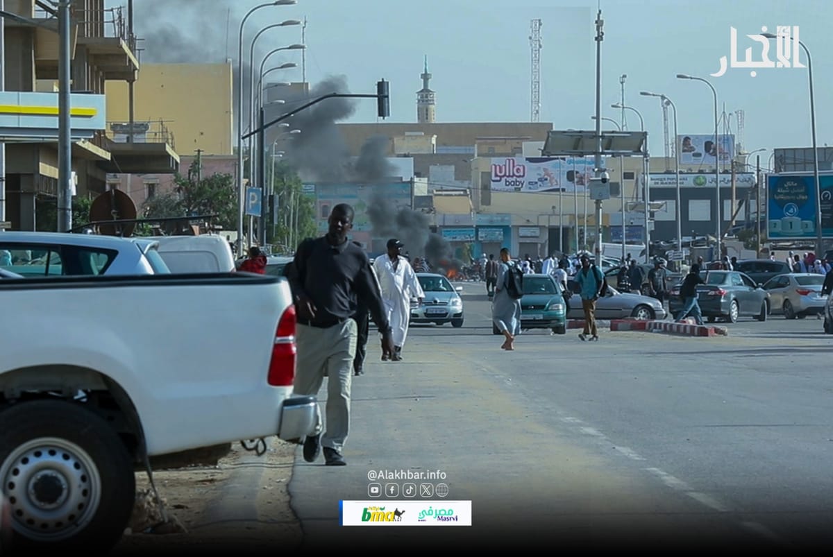 موريتانيا – الشرطة تفرق مظاهرة احتجاجية في نواكشوط وتعتدي على طاقم صحفي