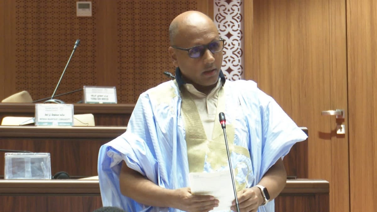 برلماني: الحكومة لا تهتم بوعودها واستفادت لأقصى حد من أزمة هرمز