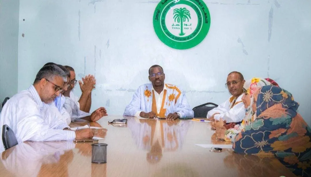 برلمانيو "تواصل" يبحثون مشاكل المنقبين مع وزير المعادن