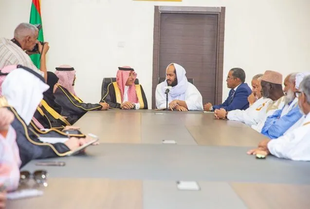 وفد سعودي يلتقي وزير الاقتصاد ويزور هيئة العلماء