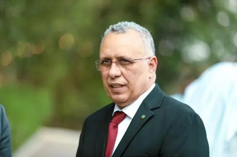 ولد بوحبيني يعلن التحاقه بمركز متخصص في الوساطة والتحكيم