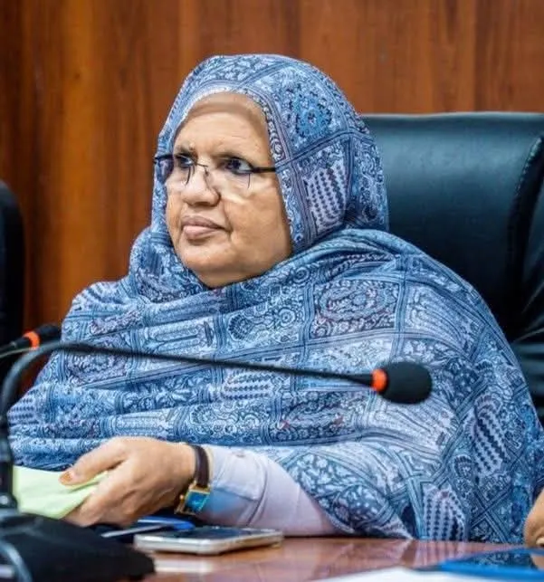 اختيار بنت عبد المالك رئيسة بالوكالة لرابطة العمد الفرنكفونيين