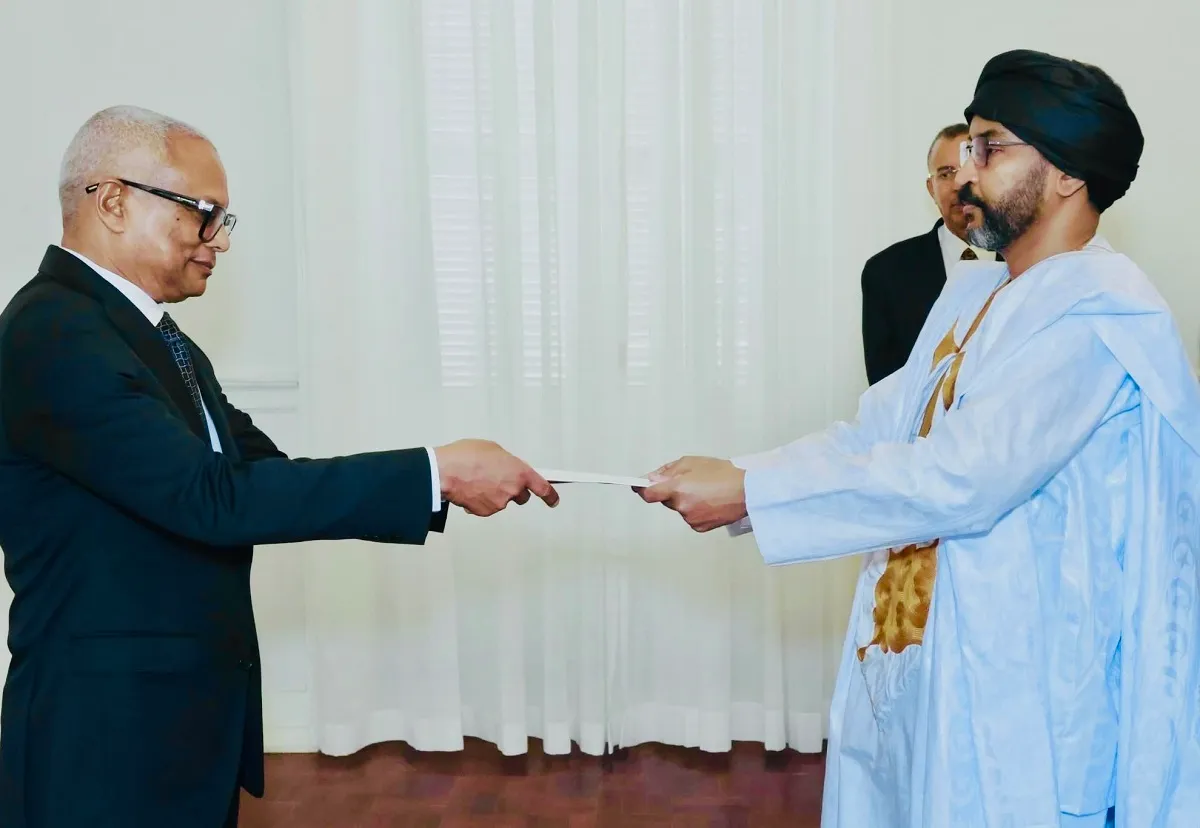 سفير موريتانيا في الرأس الأخضر يقدم أرواق اعتماده