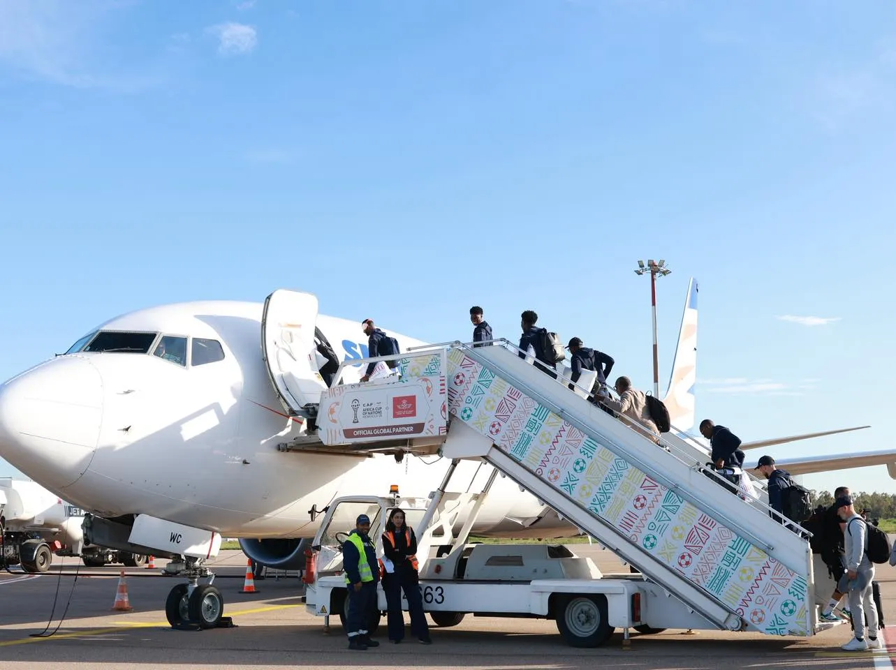 المنتخب الوطني يغادر إلى بوينس آيرس لمواجهة تاريخية أمام رفاق ميسي