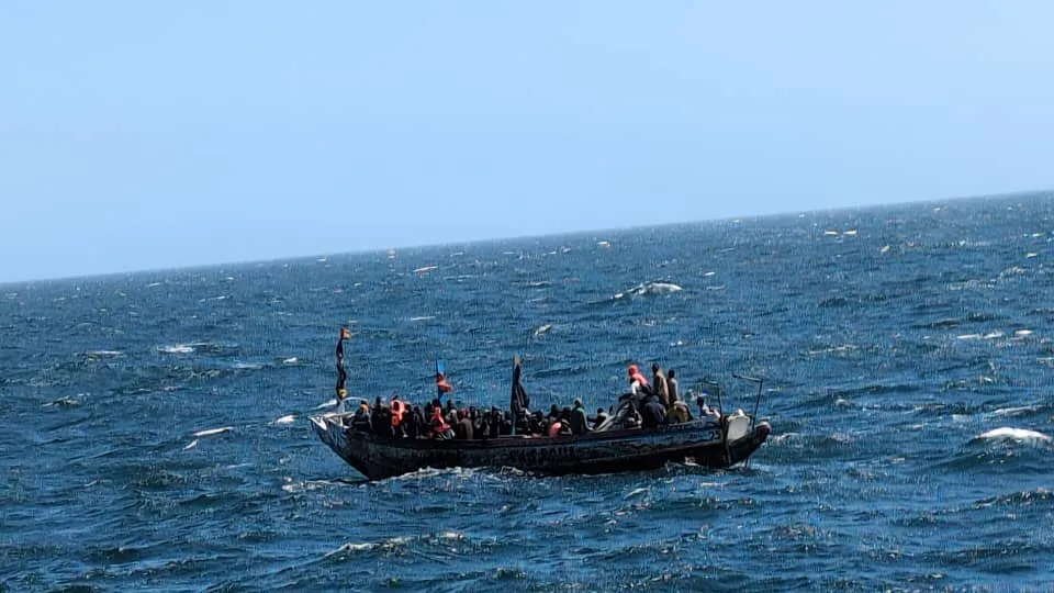 السنغال: اعتراض قارب على متنه 139 مهاجرا غير نظامي