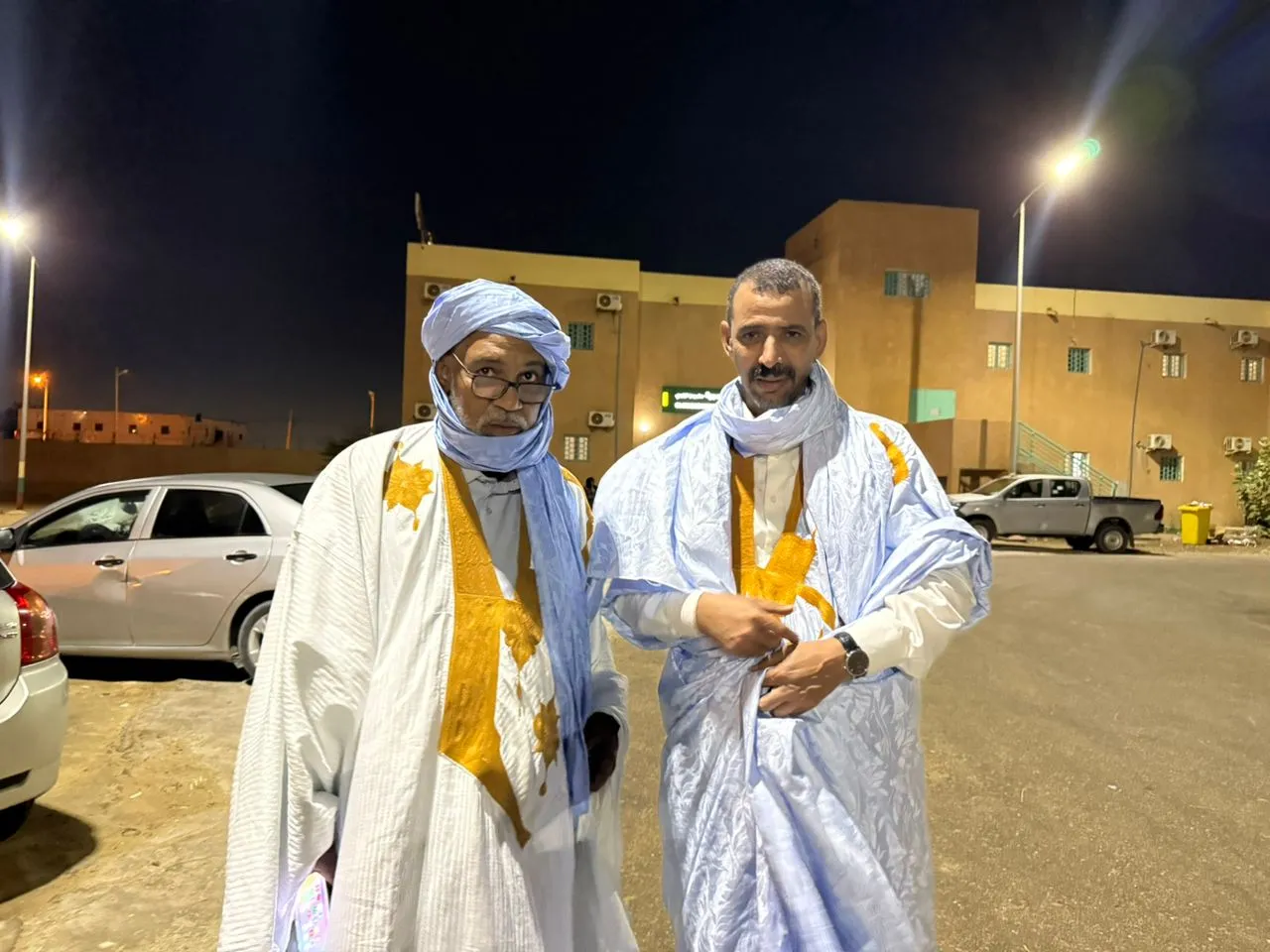 وزير الثقافة يزور الإعلامي ولد بزيد في المستشفى