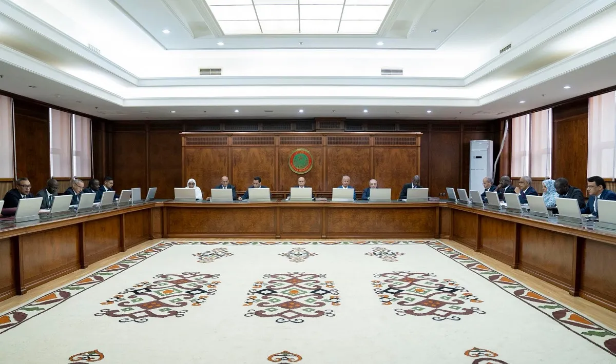 الحكومة تدعو لترشيد استهلاك الطاقة والمحروقات