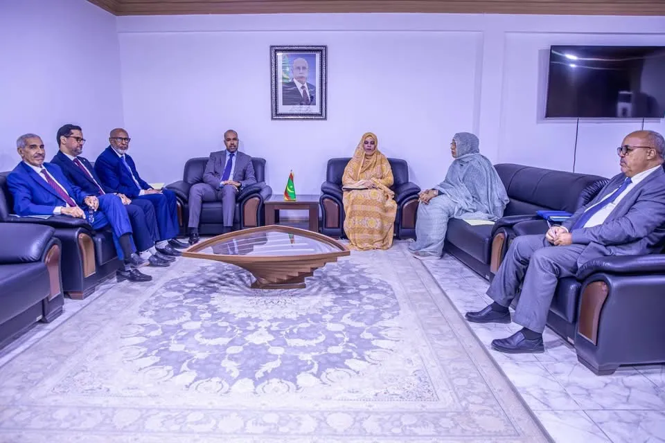 اجتماع يُحضر لإطلاق سكنين داخليين لتلاميذ بوصطيلة وأوجفت