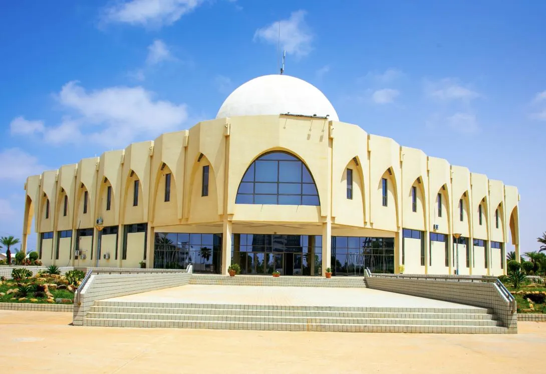 اجتماع مغلق لأطراف الحوار بقصر المؤتمرات لتحديد جدول أعماله