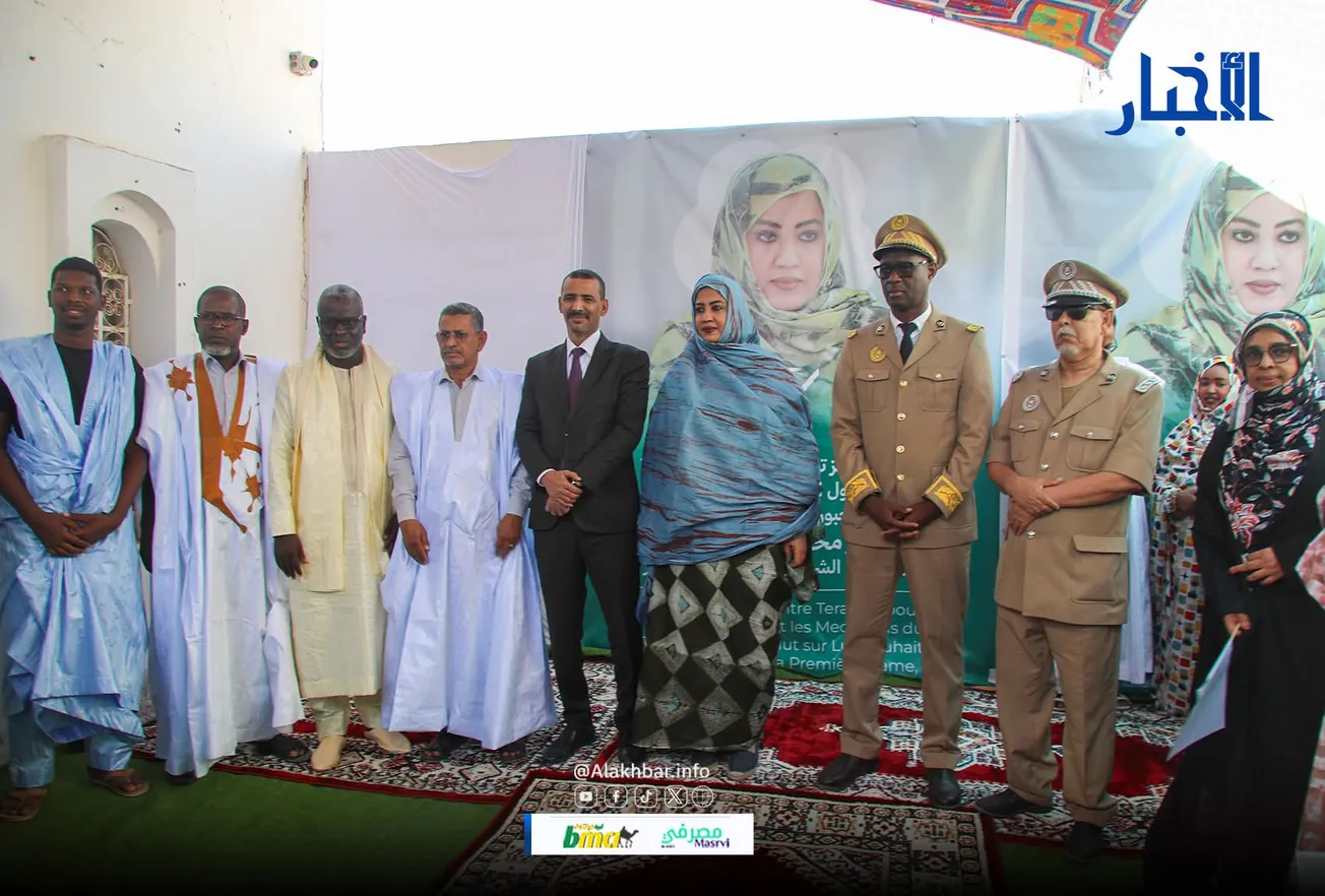 حرم الرئيس تزور مقر مركز ترانيم للفنون الشعبية في عرفات