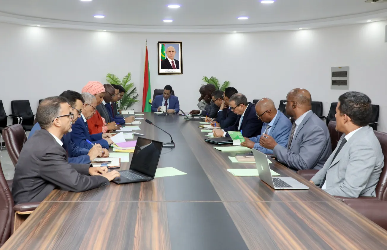 توجيه حكومي بتبسيط المساطر الإدارية للمسابقات المقبلة