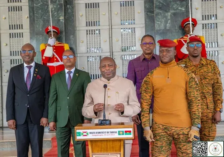 رئيس الاتحاد الإفريقي: سنربط شعب ومؤسسات بوركينا فاسو بباقي شعوب ومؤسسات إفريقيا