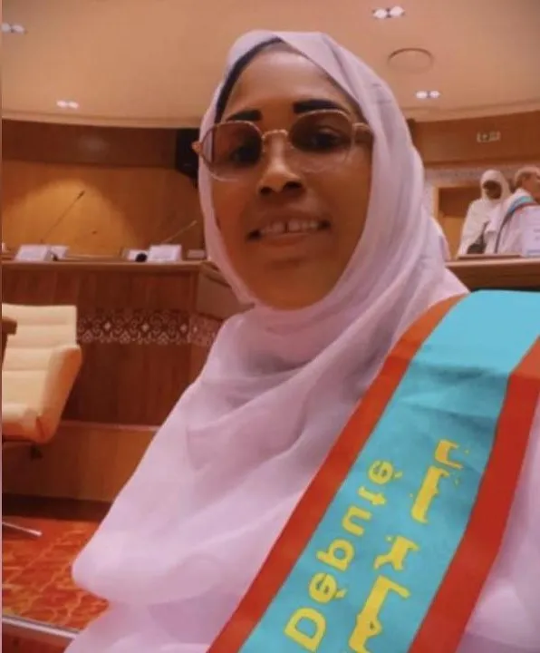 الشرطة تقتاد البرلمانية قامو عاشور من منزلها