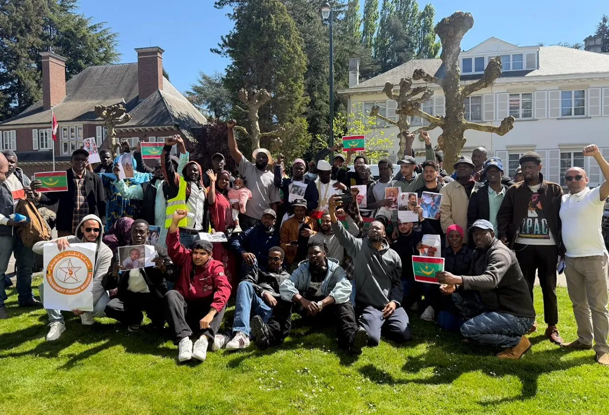 وقفة أمام سفارة موريتانيا ببروكسل تضامنا مع برلمانيتين مسجونتين