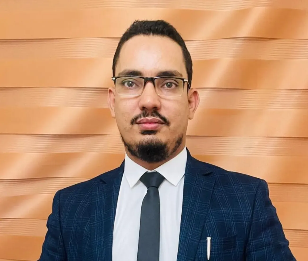 قانوني: تقييد أو حظر التنقل يمر حتما عبر البرلمان