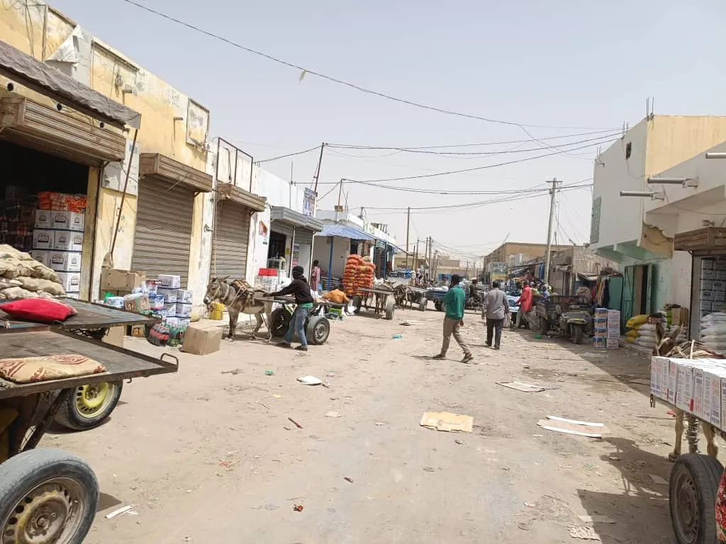 استياء شعبي من قفزة أسعار المحروقات والدواجن بنواذيبو