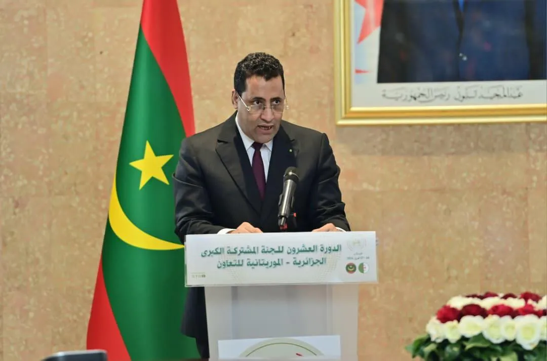 ولد اجاي: الجزائر أبدت استعدادها لتزويدنا بالمحروقات