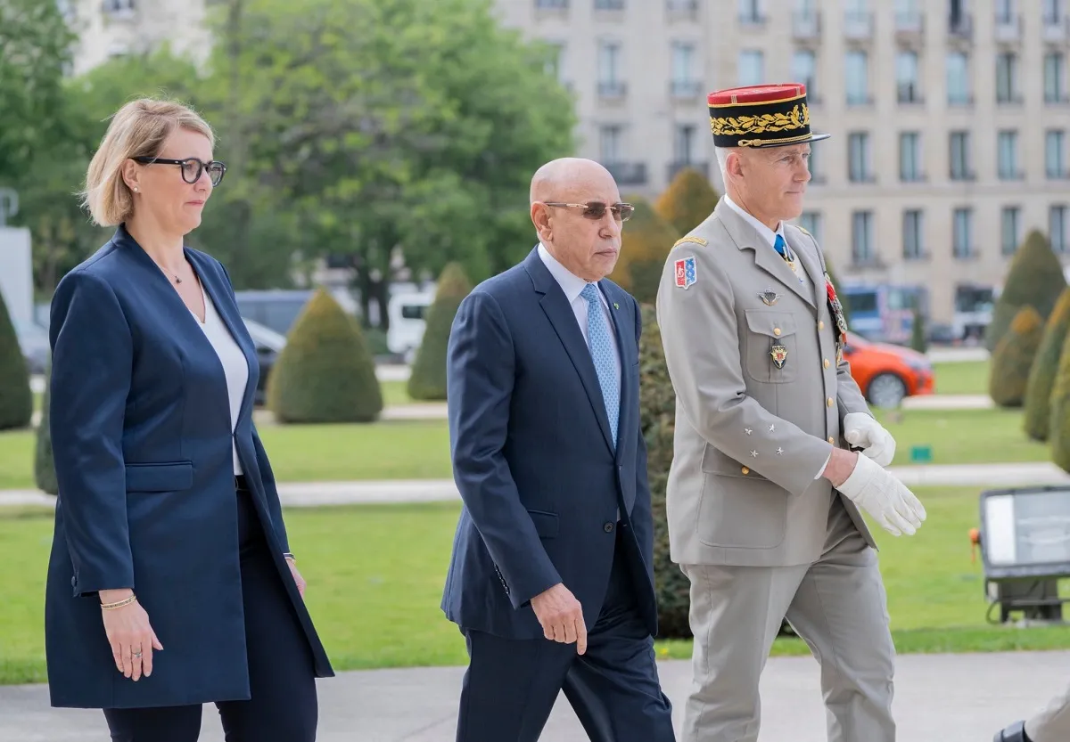 غزواني لماكرون: المسألة الأمنية في منطقة الساحل تبقى أولوية كبرى