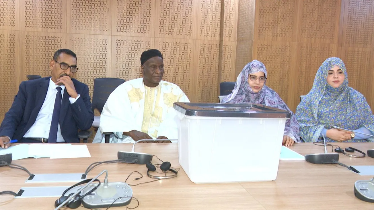 لجنة الرقابة بالبرلمان تنتخب النائب عزيزة جدو رئيسةً لها