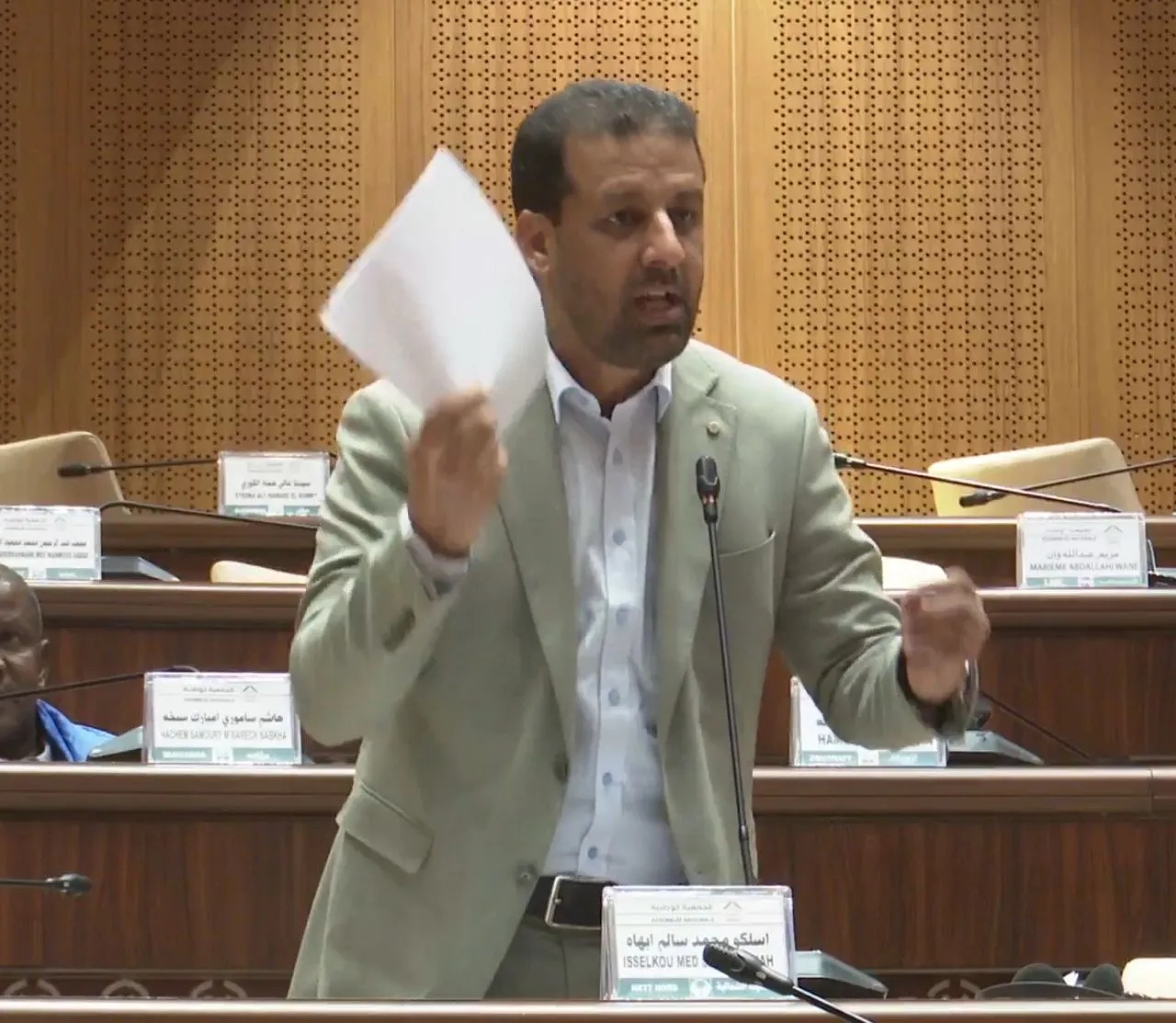 ولد ابهاه لوزير العقارات: حادثة حي l5 تعكس عجز الدولة عن معاقبة النافذين