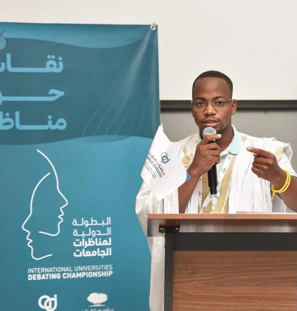 الأحـرار الطاريين