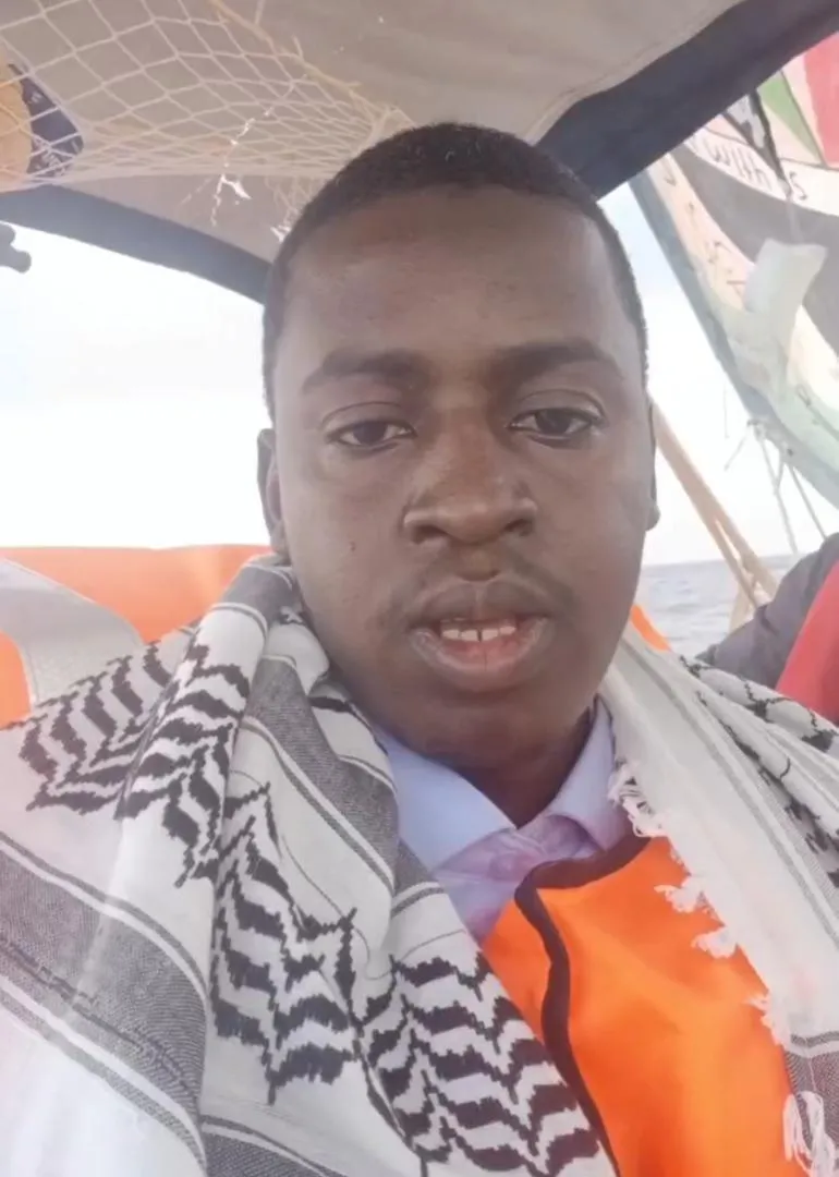 موريتاني بأسطول الصمود: نتوقع الوصول مساء غد لشواطئ غـ.ـزة