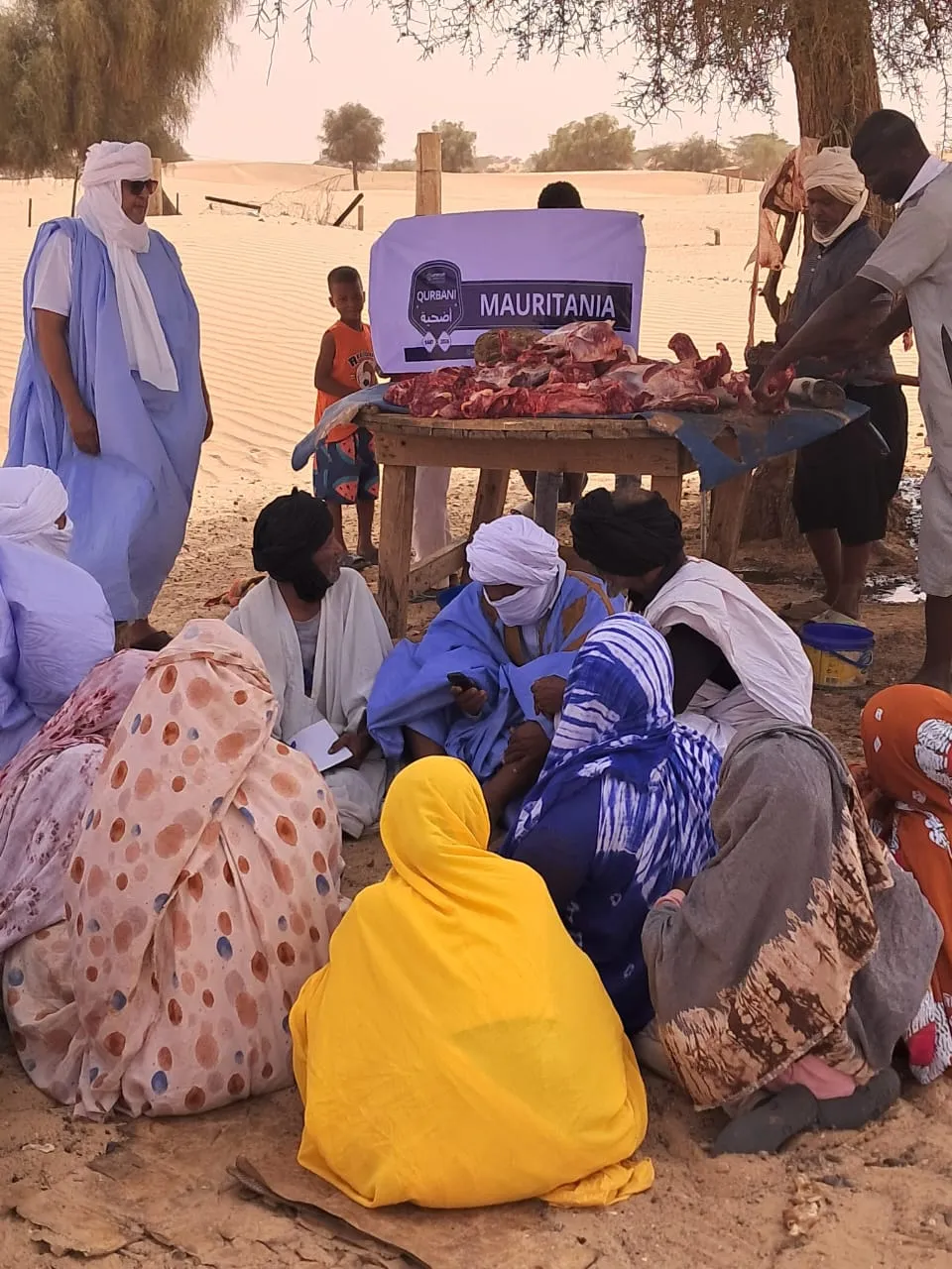 بلدية آجوير توزع يومي العيد أضاحي على ثماني قرى