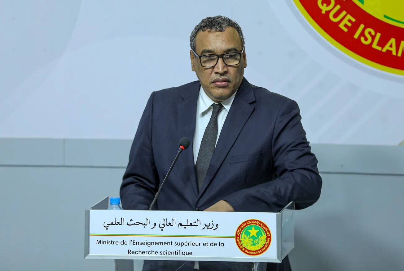 ولد امّين: رواتب أساتذة التعليم العالي من أحسن الرواتب بالمنطقة
