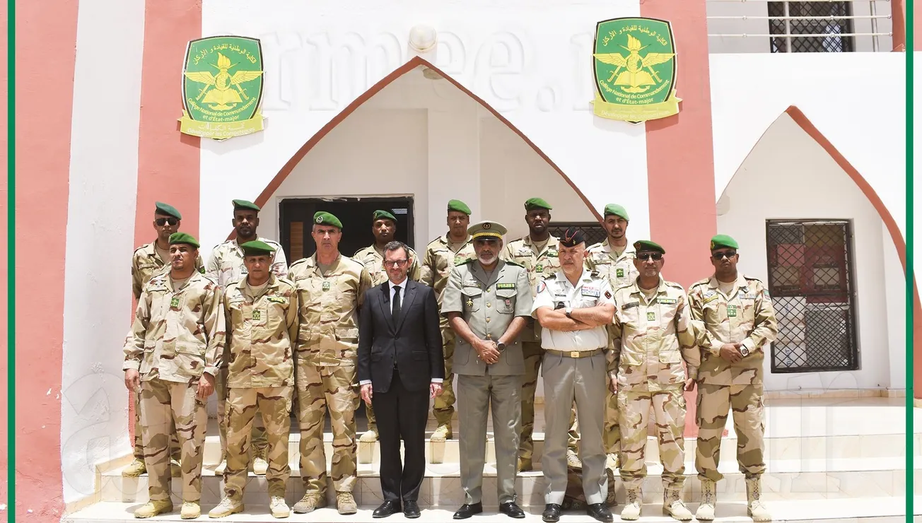 سفير فرنسا يزور الكلية الوطنية للقيادة والأركان بنواكشوط