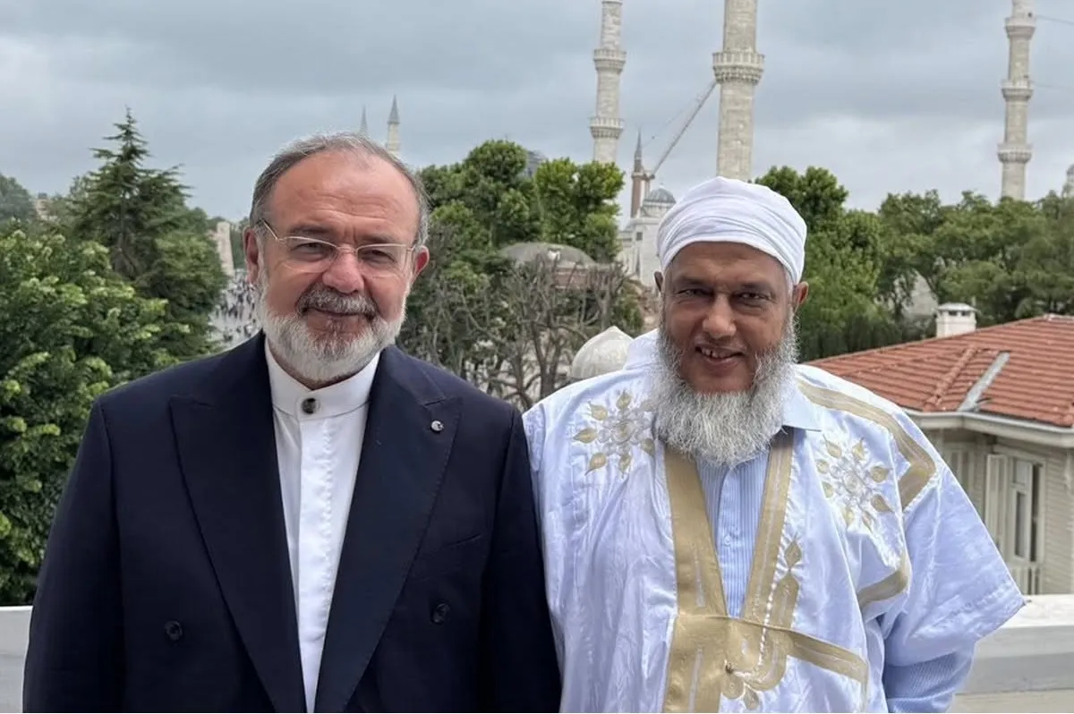الشيخ الددو يزور جامعة العلوم والتكنولوجيا في اسطنبول