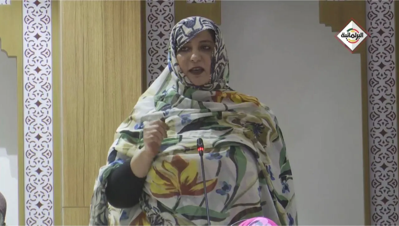 بنت الدي تدعو لوضع ضوابط لوسائل التواصل الاجتماعي