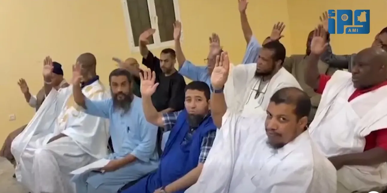 14 من السجناء السلفيين يوقعون بيانا يلتزمون فيه بأمن البلد