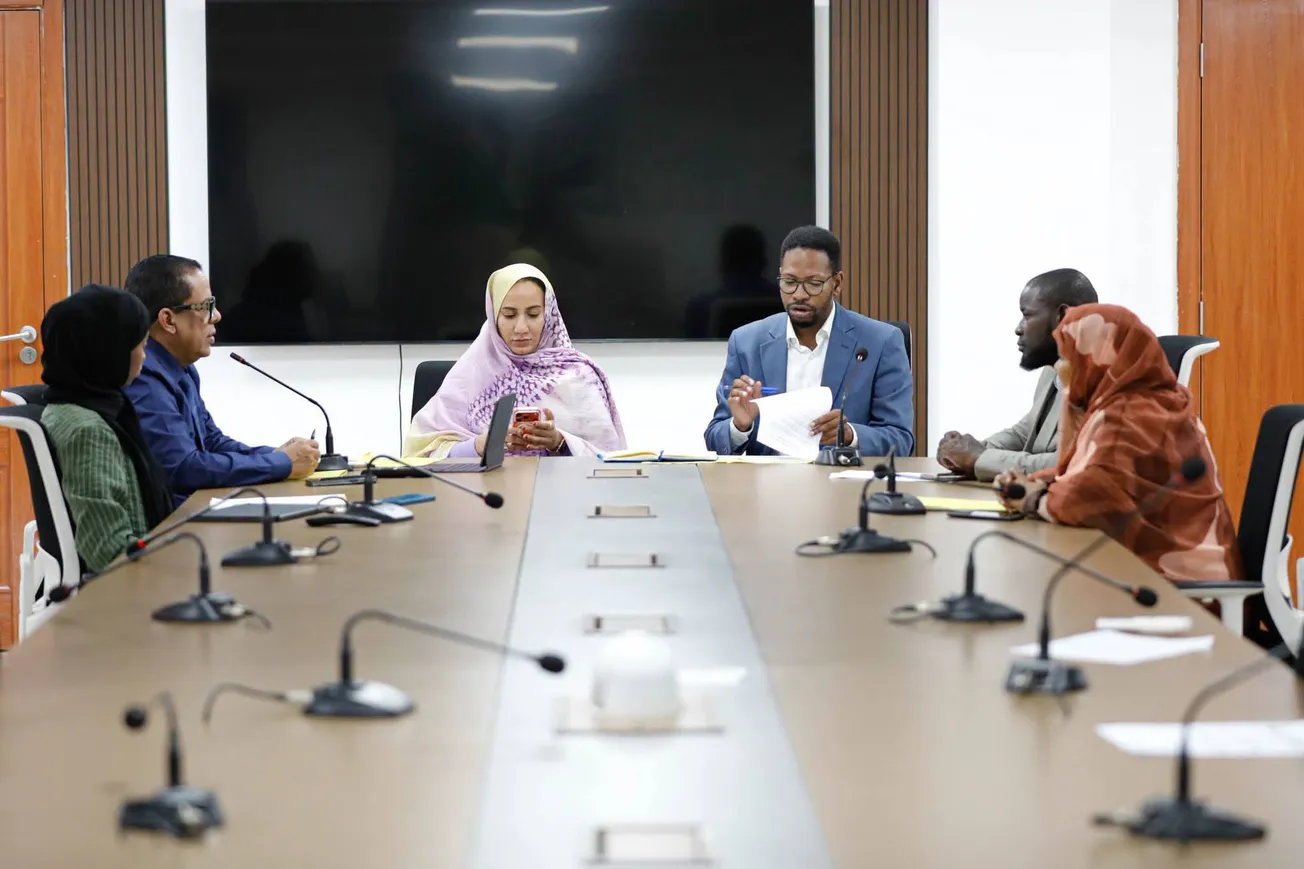 اجتماع لتقييم مسار مسابقة أفضل صانع محتوى