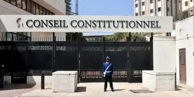 السنغال: الرئيس يطعن في تعديلات دستورية أقرها البرلمان