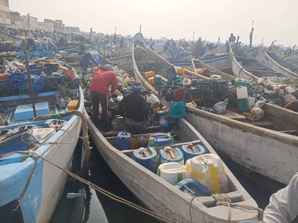 فقدان بحارين ونجاة آخرين بعد غرق زورق قبالة سواحل نواذيبو